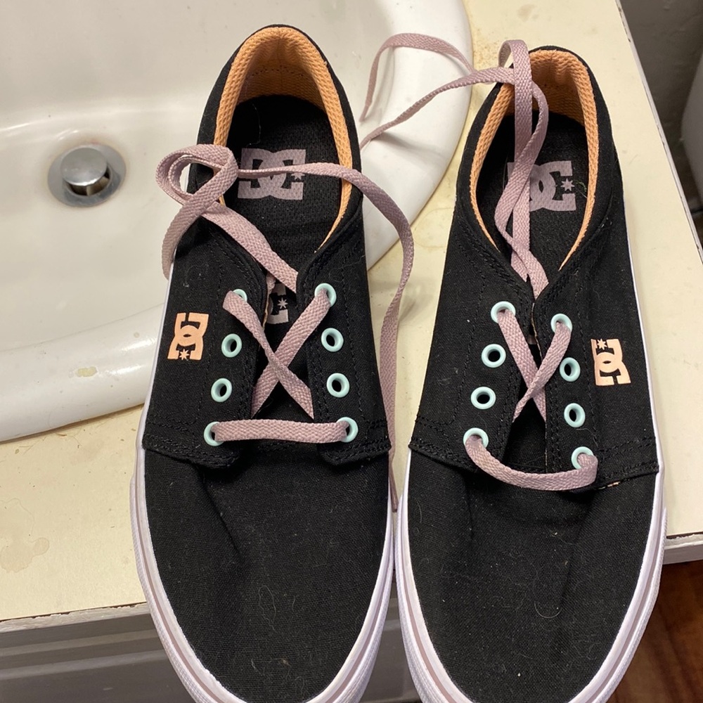 Brand new DC shoes